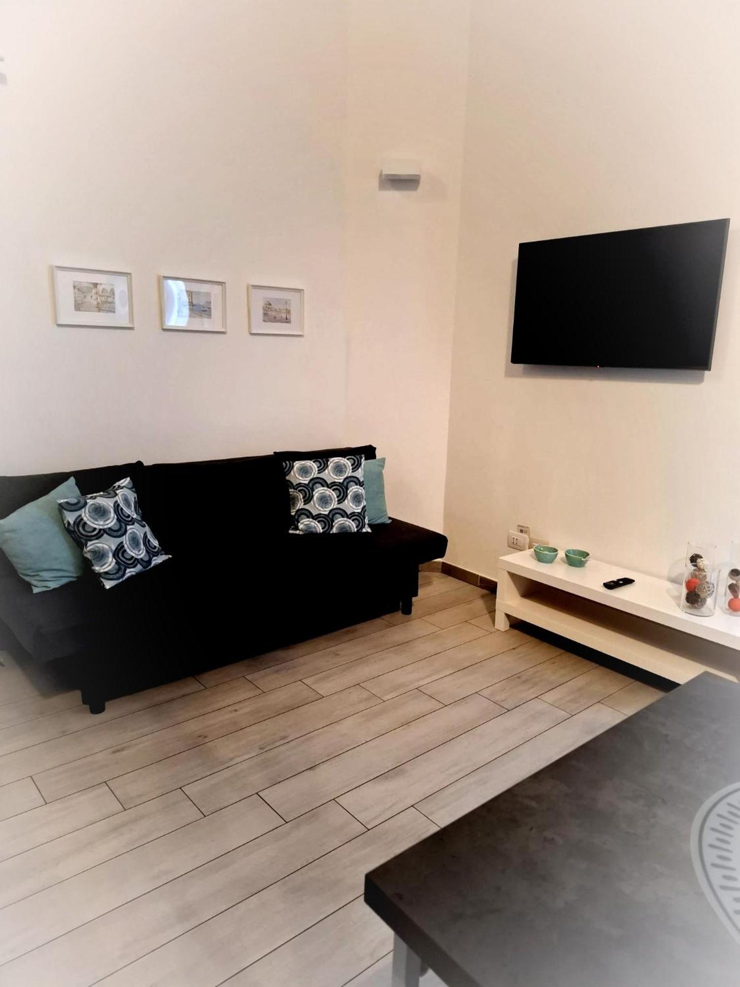 Akihome Portanova Naples Extérieur photo